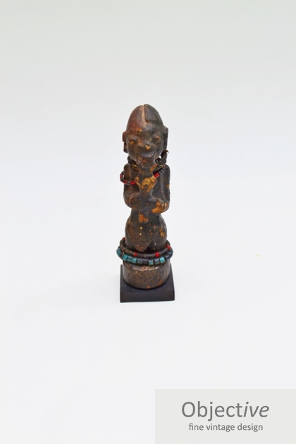 Yoruba-carved-figure