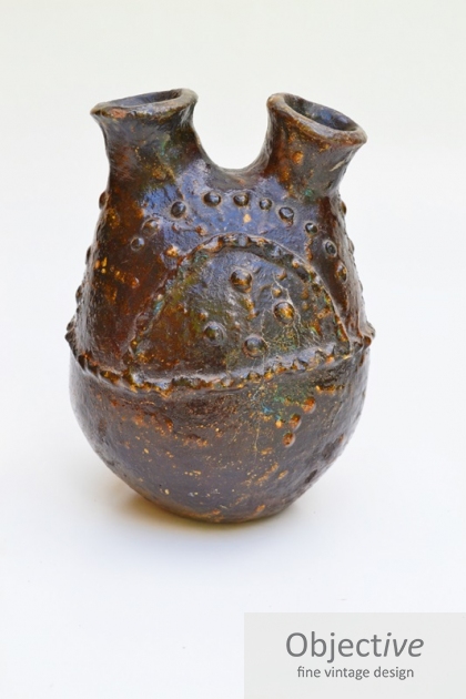 Fijian-pottery, Fijian-pottery-bottle, Fijian-pottery, PNG-shell-necklace,  first-arts, artificial-curiosities